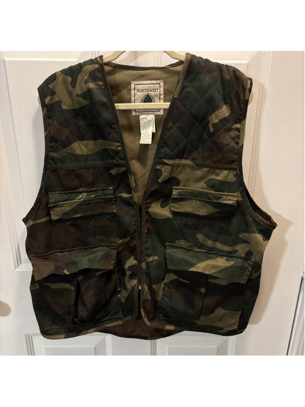 Northwest Territory Camouflage Hunting Vest Large, Game Shell Pockets Camo
